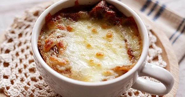 프렌치 어니언 수프 (French Onion Soup)