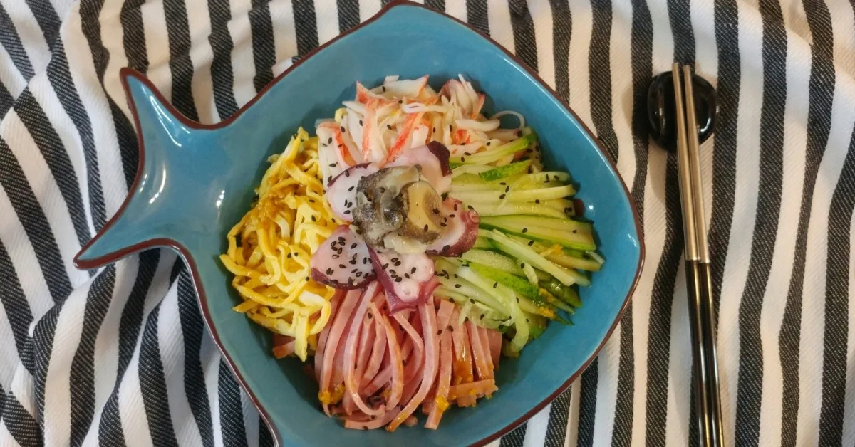 히야시츄카 (일본식 냉라면)