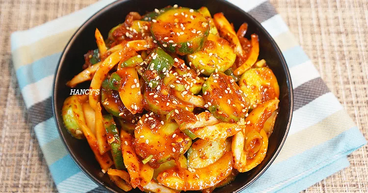 즉석 오이무침 (아삭상큼 밑반찬)