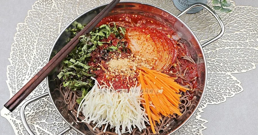 쟁반국수 (양념장 황금레시피)